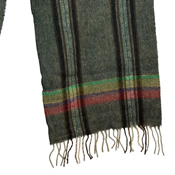 Vintage Foxford Woolen Mills Made in Ireland Gray 100% Lambs Wool Fringe Scarf - Picture 4 of 5